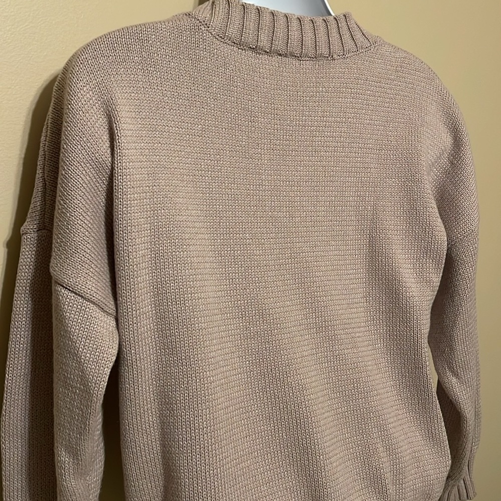 Cotton Sweater with pocket. Size X Large (fits like large) - Picture 7 of 8